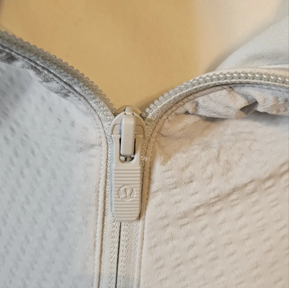 Lululemon Womens Pullover. Light Blue. Size 10. - Picture 3 of 10